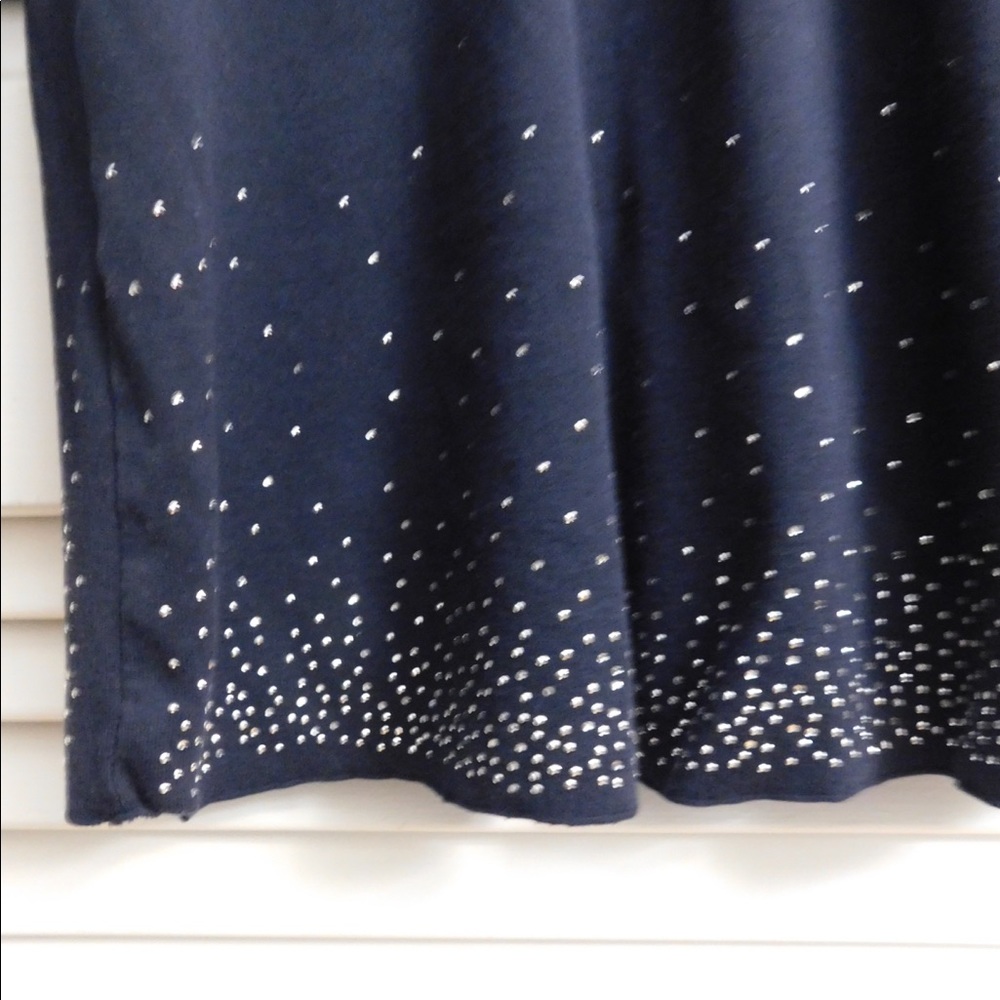 Navy blue top